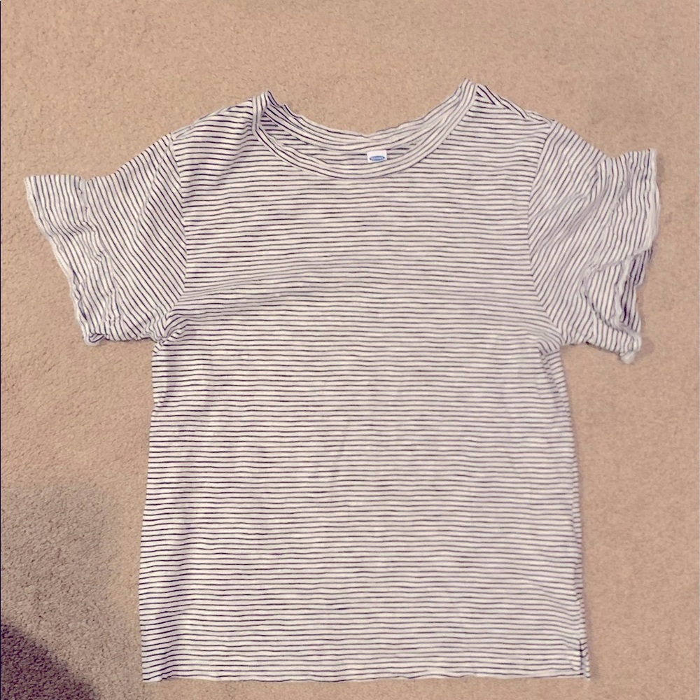 Old Navy t-shirt